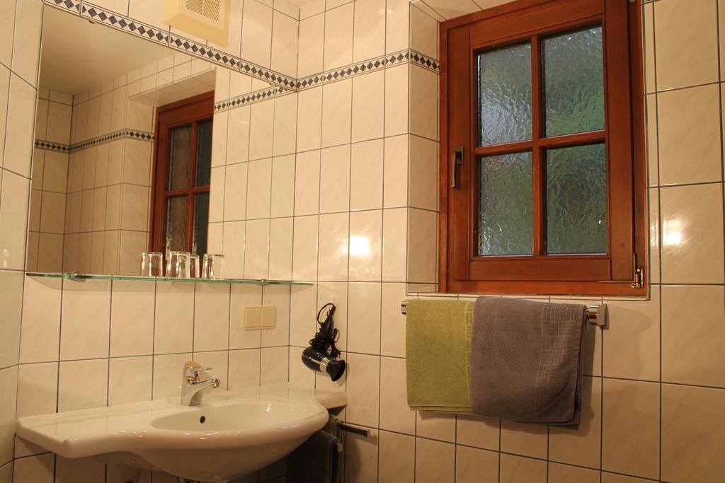 Haralds Ferienwohnungen Bad Kleinkirchheim Phòng bức ảnh
