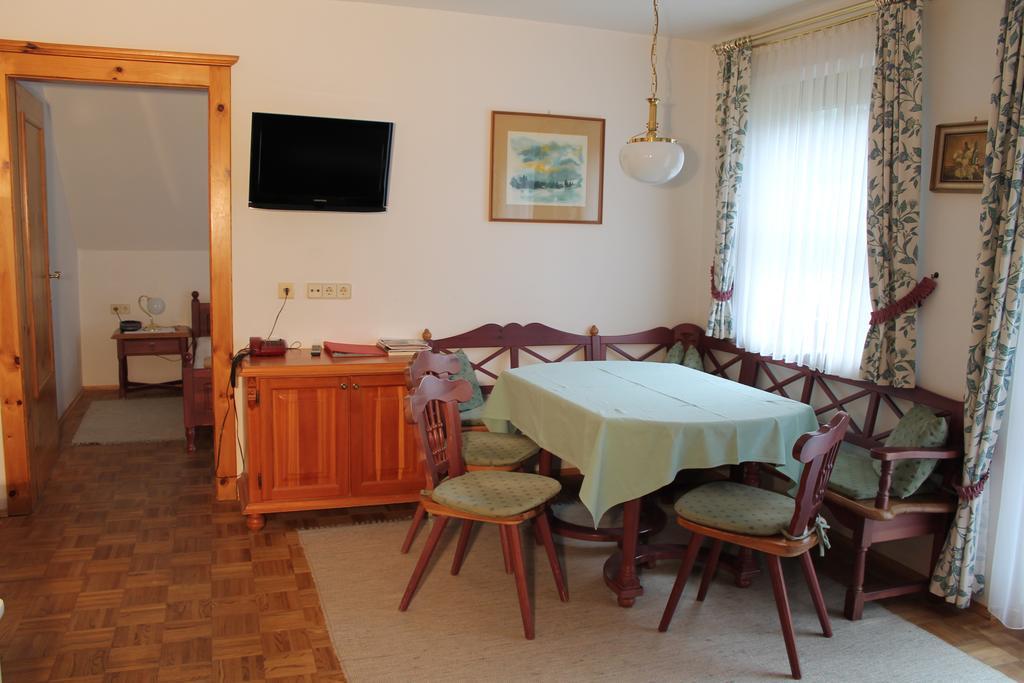 Haralds Ferienwohnungen Bad Kleinkirchheim Phòng bức ảnh